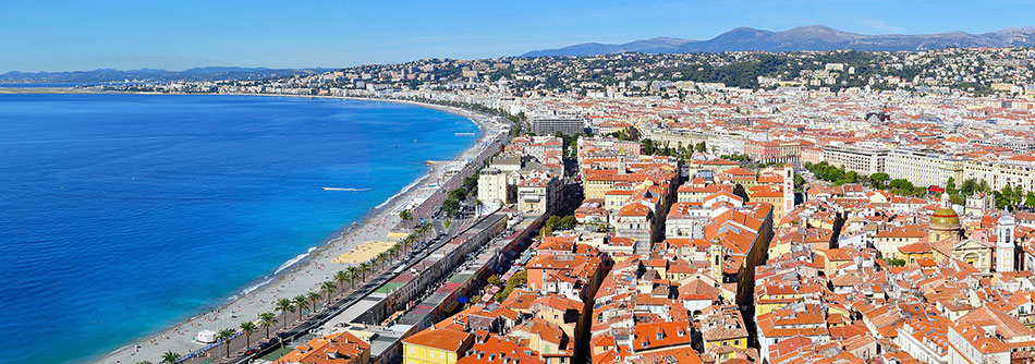 Acheter un monument funéraire avec pose à Nice : les 3 critères à prendre en compte